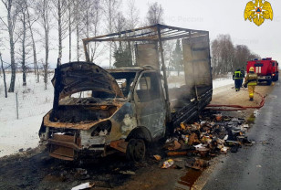 В Смоленском районе сгорела грузовая газель