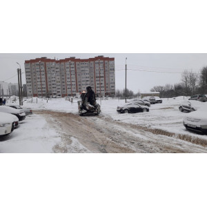 Полномасштабная уборка от снега улично-дорожной сети продолжается в Смоленске