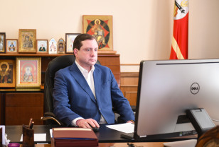 Губернатор Смоленской области потребовал устранить недостатки в организации вызовов врачей на дом
