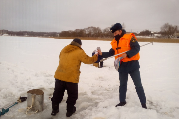 МЧС сообщает о толщине льда на водоемах Смоленской области на 11 февраля