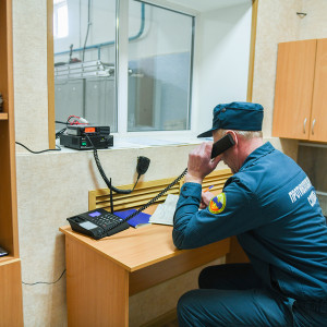 Алексей Островский посетил новую пожарную часть в Гагаринском районе