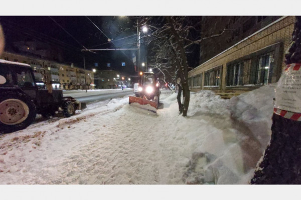 Стал известен график уборки снега в Смоленске на выходные дни