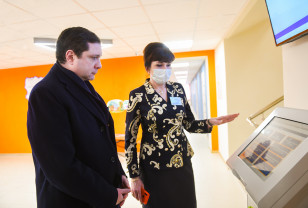 Алексей Островский посетил модернизированный Центр занятости населения города Смоленска