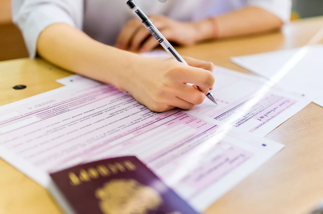 Смоленских выпускников ждет обновленный государственный экзамен по иностранному языку