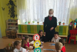 В Рославле дошкольникам рассказали, как важно соблюдать правила дорожного движения