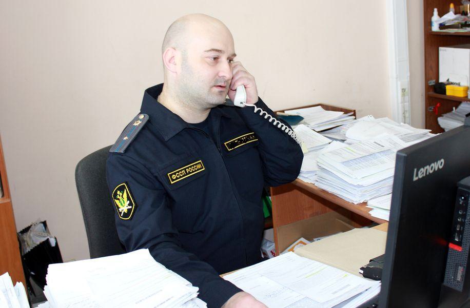 Смоленские судебные приставы взыскали с мужчины уголовный штраф на сумму в три миллиона рублей