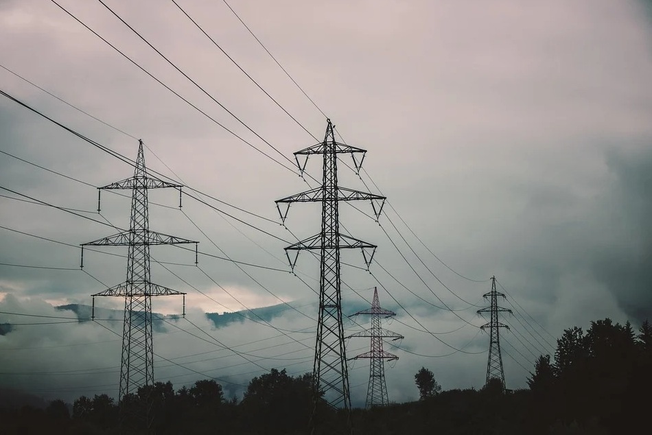 Смоленскэнерго напоминает о соблюдении правил охранных зон на объектах электросетевого хозяйства
