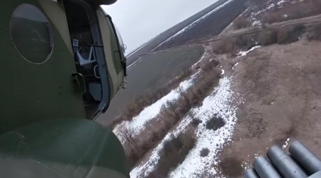 Российские вертолеты Ка-52 уничтожили командный пункт ВСУ