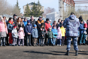 В Смоленске спецподразделения Росгвардии провели День открытых дверей