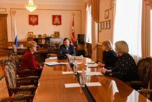 В Смоленске под председательством губернатора обсудили вопросы поддержки семей с детьми