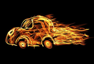 Два легковых автомобиля горели в Смоленске в один вечер