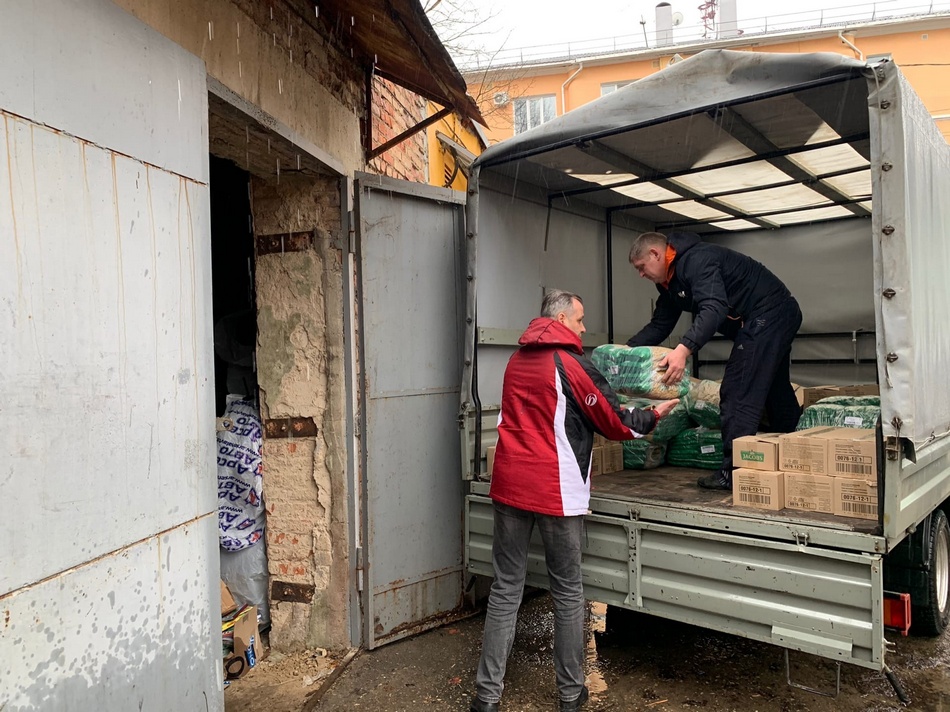 В Смоленской области продолжается сбор гумпомощи для вынужденных переселенцев из ДНР и ЛНР