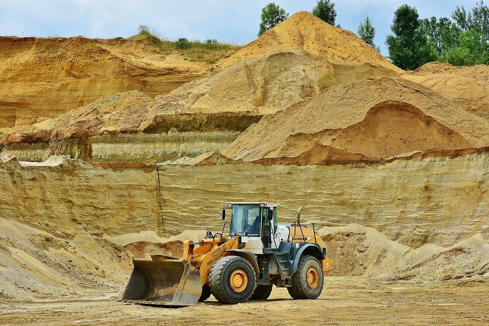 В Смоленской области разведано 11 новых участков для добычи минеральных смесей для строительства
