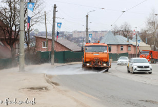В Смоленске стартовала влажная уборка улиц