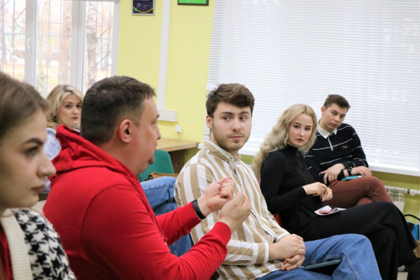 Смоленские активисты обсудили поправки в закон о молодежной политике