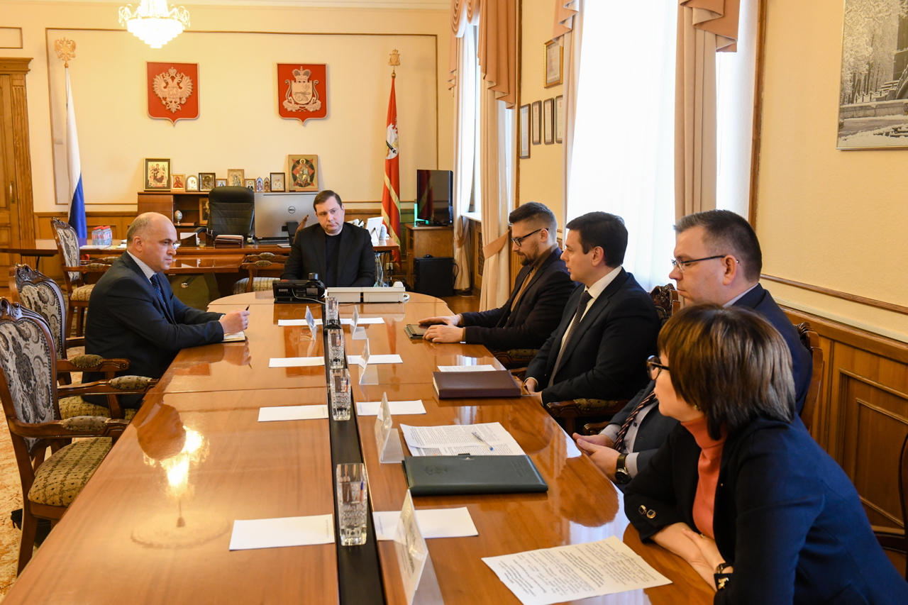 Губернатор провёл рабочую встречу с главой Краснинского района