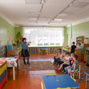 Алексей Островский ознакомился с работой Новодугинского детского сада