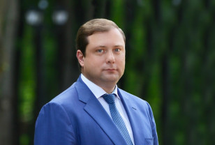Поздравление губернатора Алексея Островского с Днём Победы