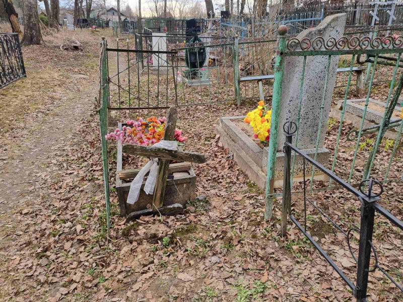 В Смоленской области задержали подозреваемого в кражах с поселкового кладбища