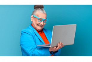 Смоленских пенсионеров приглашают принять участие в конкурсе «Спасибо Интернету - 2022»