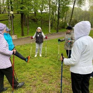 В Смоленске отметили День скандинавской ходьбы