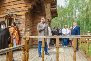 Губернатор принял участие в торжествах у истока Днепра, приуроченных ко Дню славянской письменности и культуры