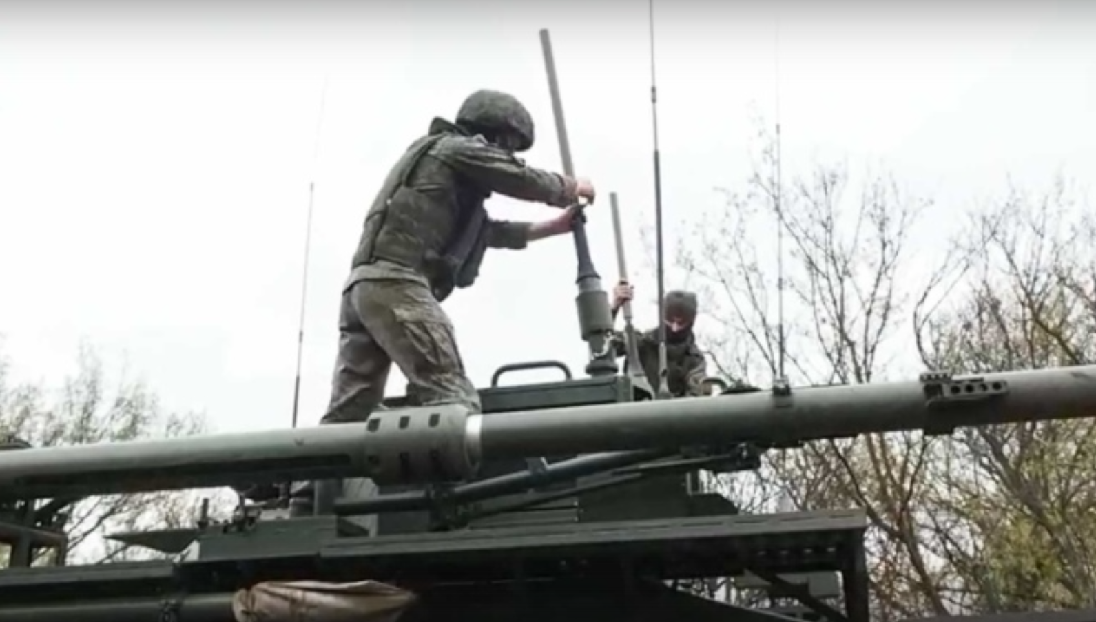 Министерство обороны РФ показало работу связистов в ходе спецоперации на Украине