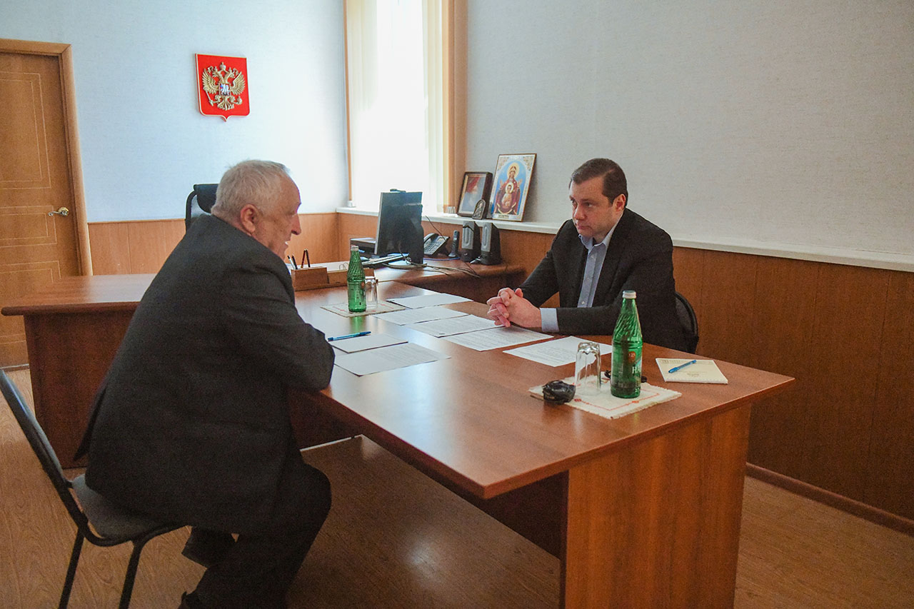 Алексей Островский провел рабочую встречу с главой Демидовского района