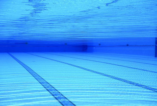 В Смоленске 37-летняя женщина утонула в бассейне