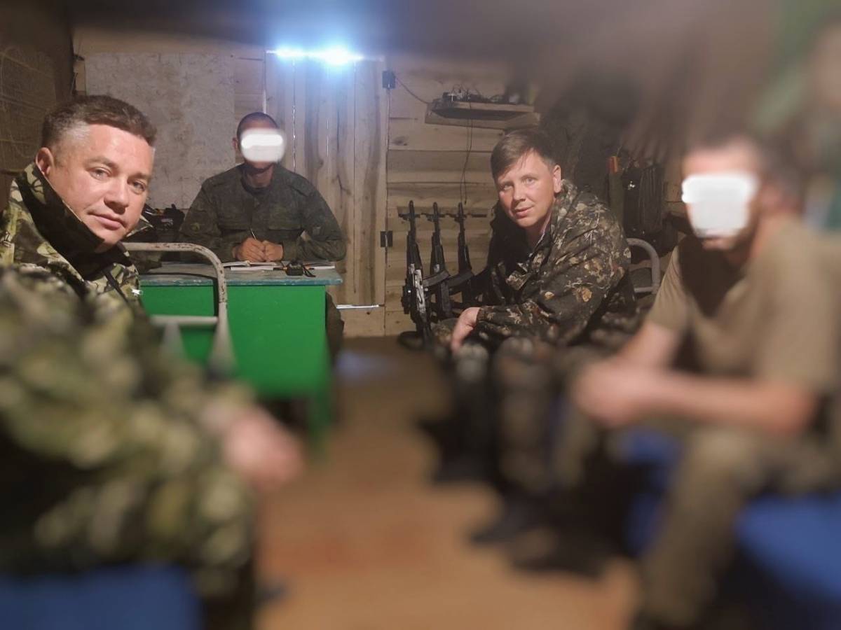 Единороссы лично доставили помощь военным Смоленского гарнизона на границу с Украиной