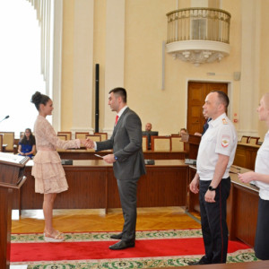 В рамках акции «Мы – граждане России» юным смолянам торжественно вручили первые паспорта