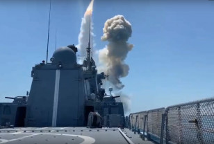 Экипаж фрегата Черноморского флота выполнил залповый пуск крылатых ракет «Калибр» по военным объектам ВСУ