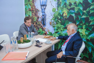 Алексей Островский обсудил перспективные инвестиционные проекты модернизации АПК Смоленской области