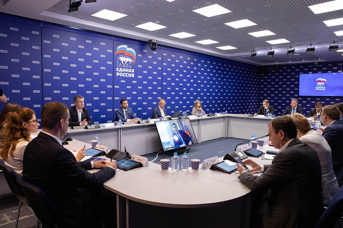 «Единая Россия» предложила ввести допмеханизмы защиты прав дольщиков