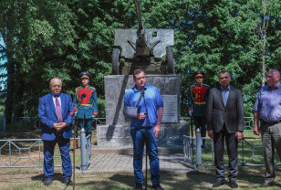 Алексей Островский и Виктор Садовничий приняли участие в памятном митинге в Ельнинском районе