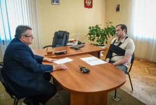 Губернатор провёл рабочую встречу с главой Шумячского района 