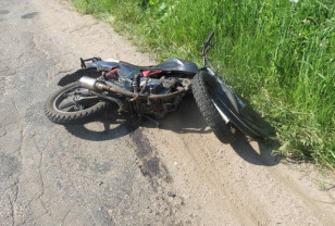 В Сафоновском районе у мотоцикла на ходу слетела покрышка