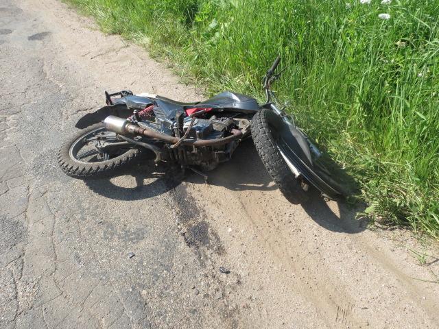 В Сафоновском районе у мотоцикла на ходу слетела покрышка