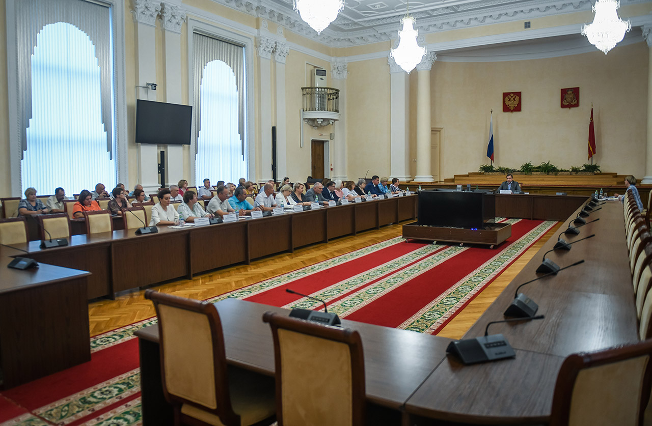 В администрации региона состоялось заседание Совета главврачей по вопросам охраны здоровья смолян