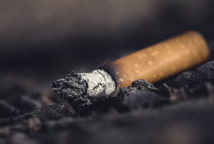 В Смоленске выявили самовольно установленный ларек с товарами для курения