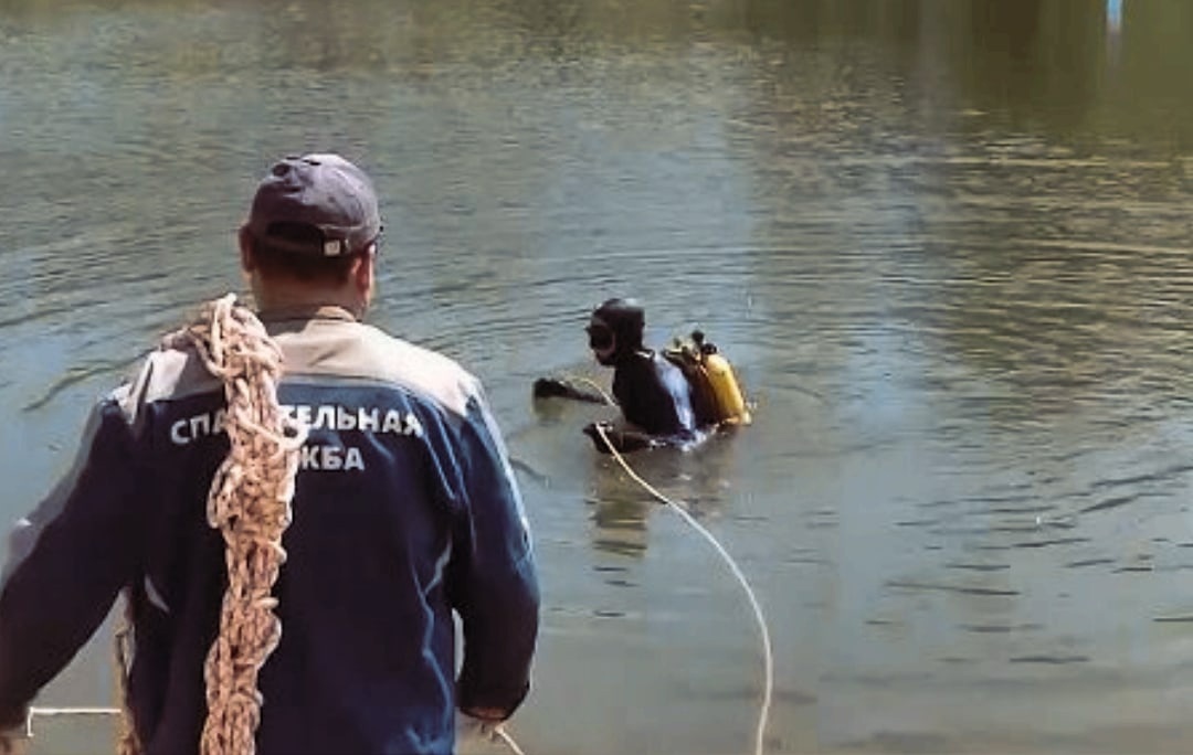 В Починковском районе из озера спасатели извлекли тело утонувшего мужчины