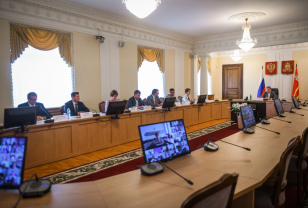 Губернатор Смоленской области провел совещание с главами муниципальных образований