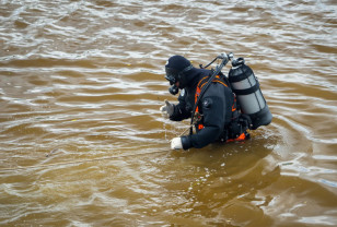 В Десногорске из реки спасатели извлекли тело утонувшей женщины