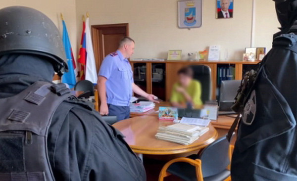 В Смоленской области девушке-сироте и ее дочери-инвалиду отказали в жилье