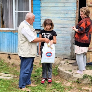 «Единая Россия» помогает смолянам подготовиться к школе