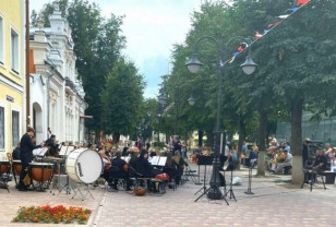 Камерный оркестр выступит в Смоленске на уличном фестивале «АРТ-МАЯКовский»