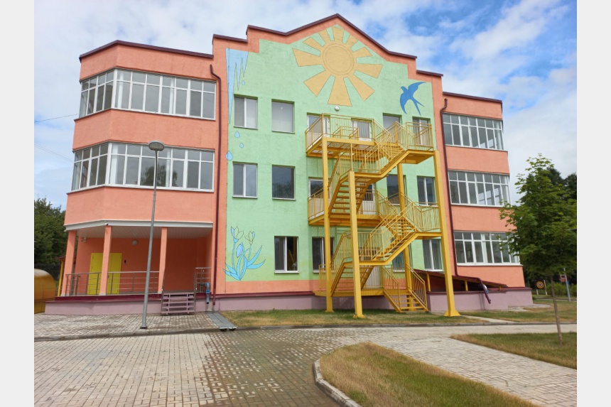 В Смоленске открылся новый детский сад «Ласточка»