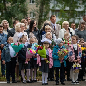Губернатор Смоленской области посетил отремонтированную школу № 1 Сафоновского района