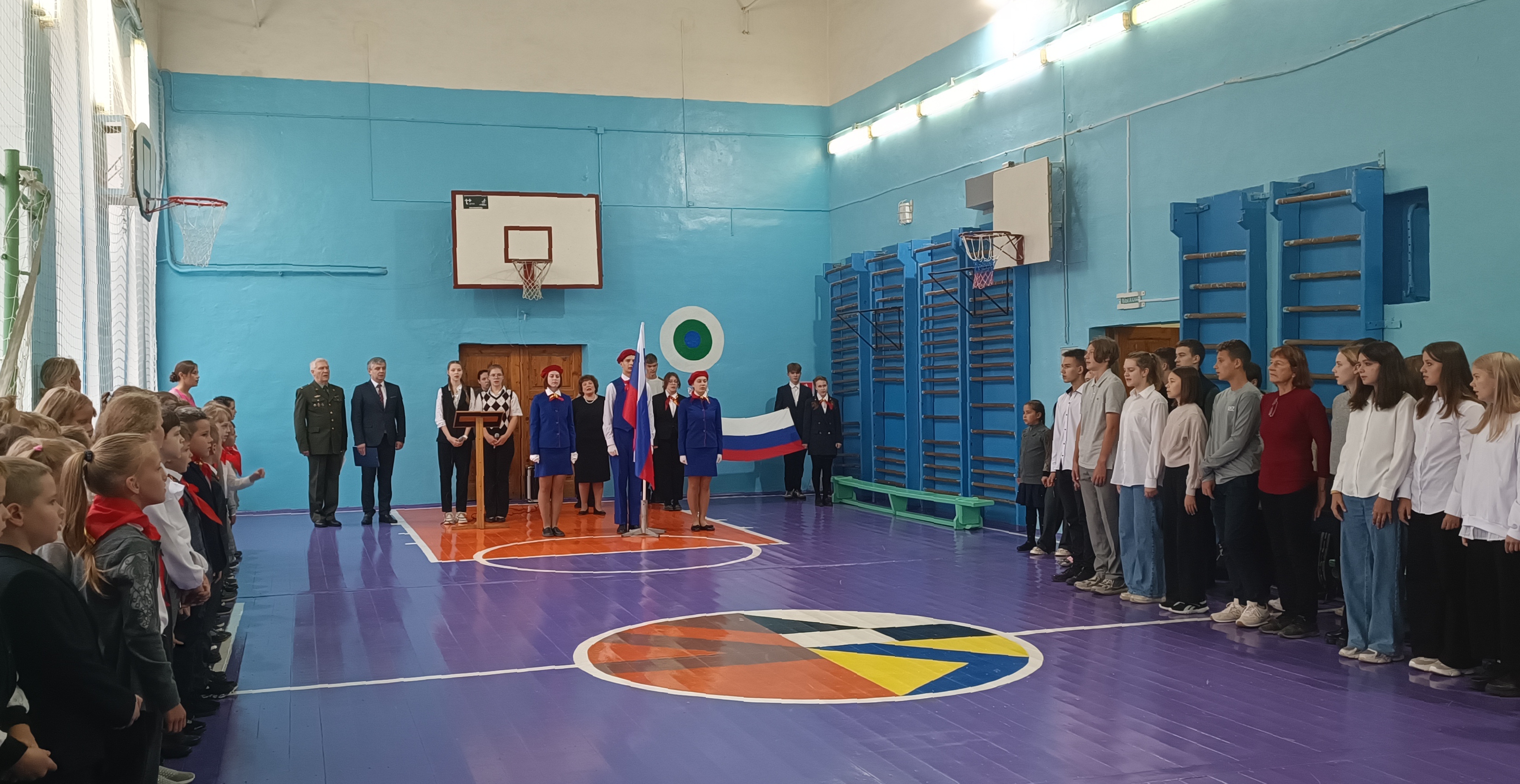 Смоленские чекисты и школьники почтили память Феликса Дзержинского