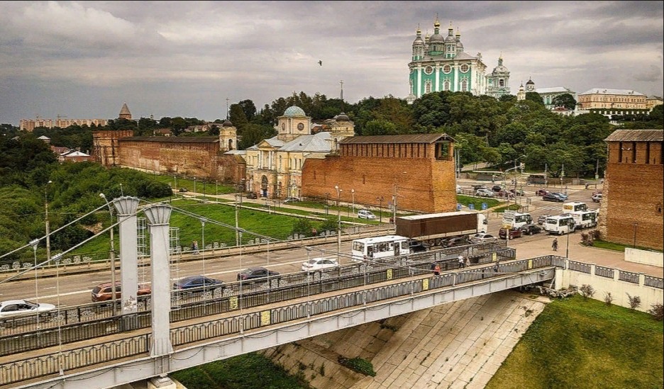 В Смоленске движение по Успенскому мосту не будут закрывать